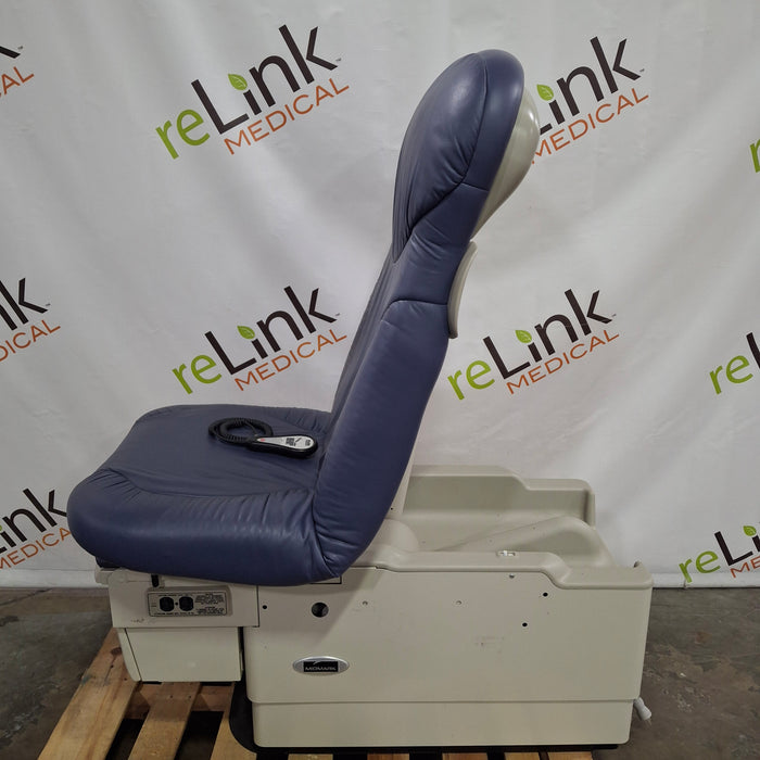 Midmark 623 Barrier Free Power Exam Table