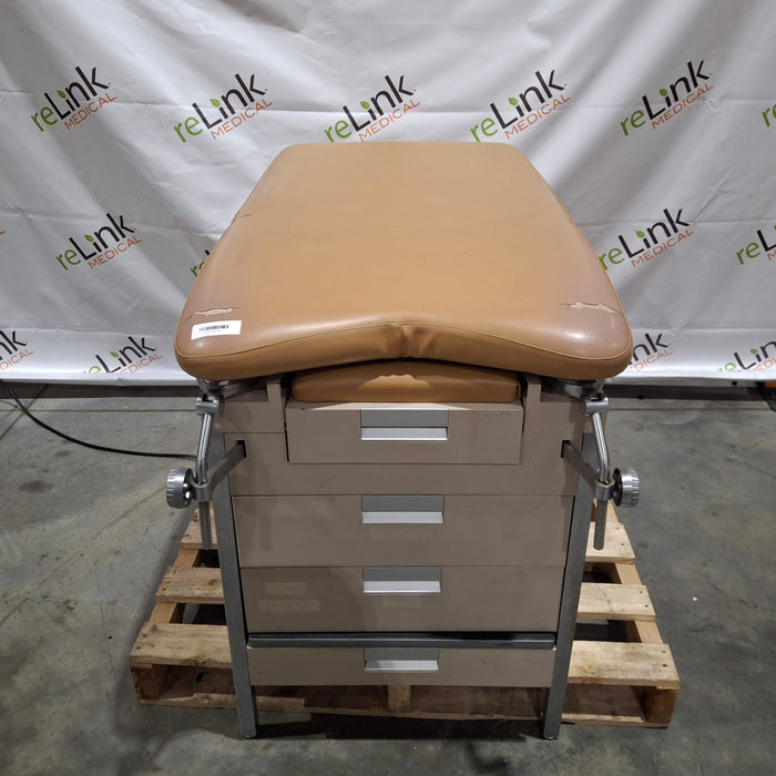 Hamilton Medical Inc Steelcrest Exam Table