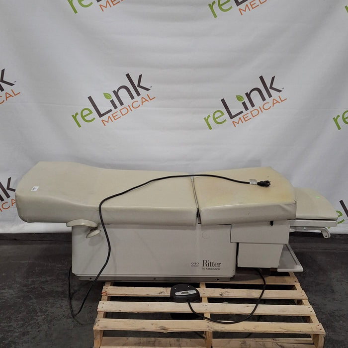 Midmark 222 Procedure Chair