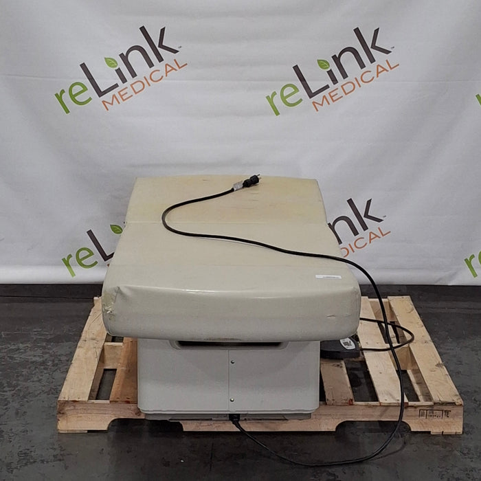 Midmark 222 Procedure Chair
