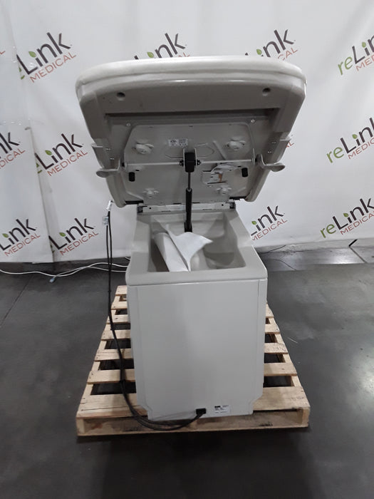 Midmark Midmark 204 Exam Table Exam Chairs / Tables reLink Medical