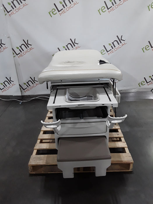 Midmark Midmark 204 Exam Table Exam Chairs / Tables reLink Medical