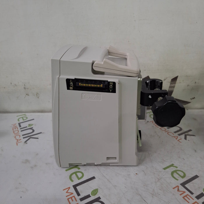 CareFusion Alaris 8015 Large Screen POC Infusion Pump