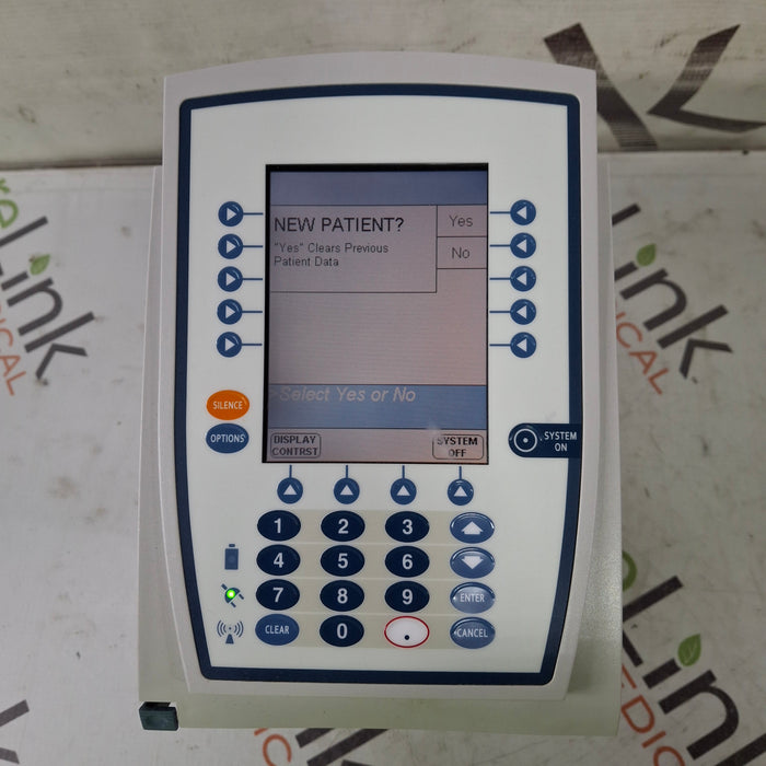 CareFusion Alaris 8015 Large Screen POC Infusion Pump