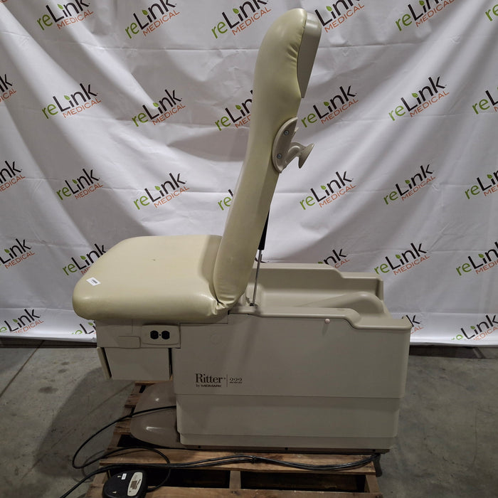 Midmark 222 Procedure Chair