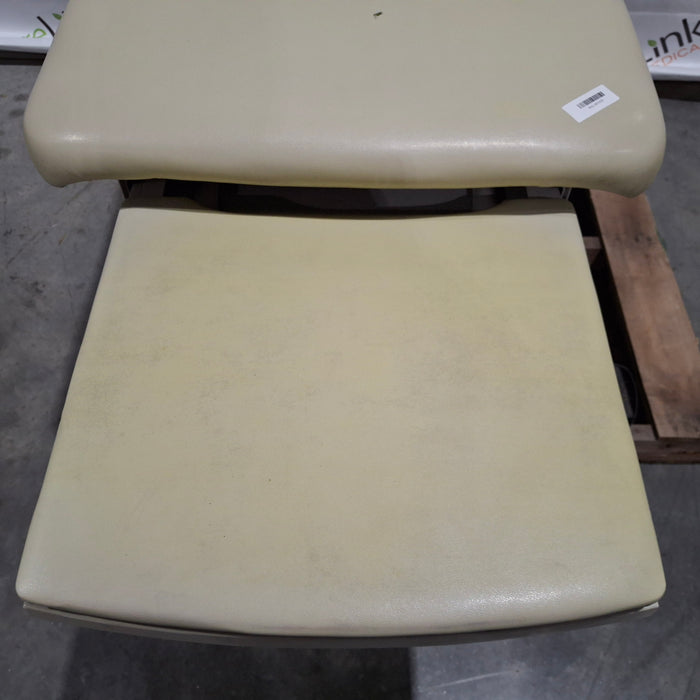 Midmark 222 Procedure Chair