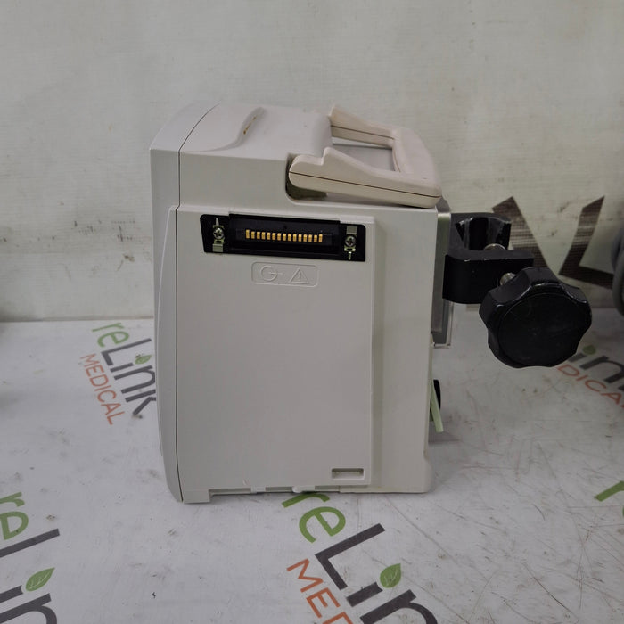 CareFusion Alaris 8015 Large Screen POC Infusion Pump