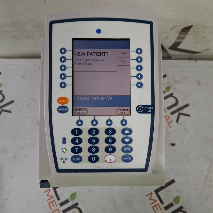CareFusion Alaris 8015 Large Screen POC Infusion Pump