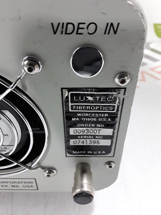 Luxtec Luxtec 9300 Xenon Series 9000 Light Source Surgical Equipment reLink Medical