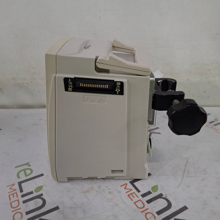 CareFusion Alaris 8015 Large Screen POC Infusion Pump