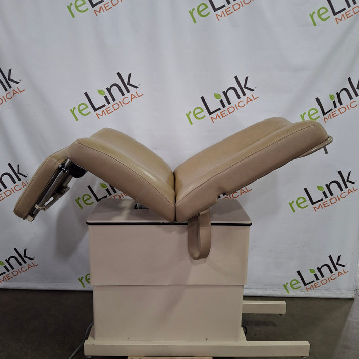 Hill Laboratories Co. Hill Adjustable Chiropractic Table