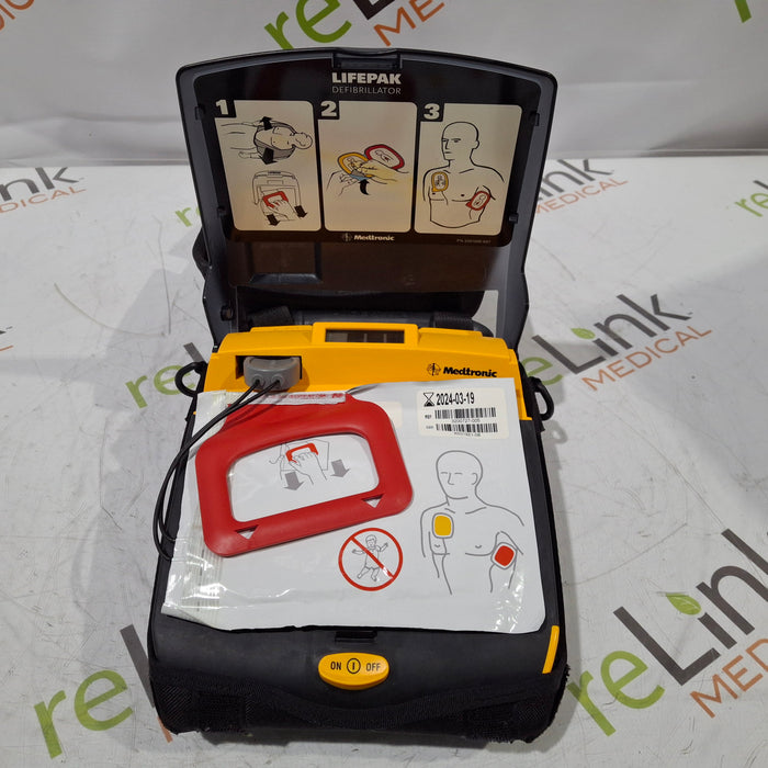 Medtronic Medtronic LifePak CR Plus Defibrillator Defibrillators reLink Medical