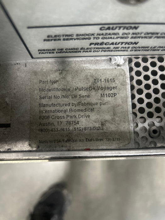 Airborne PulseOx Voyager Transport Incubator