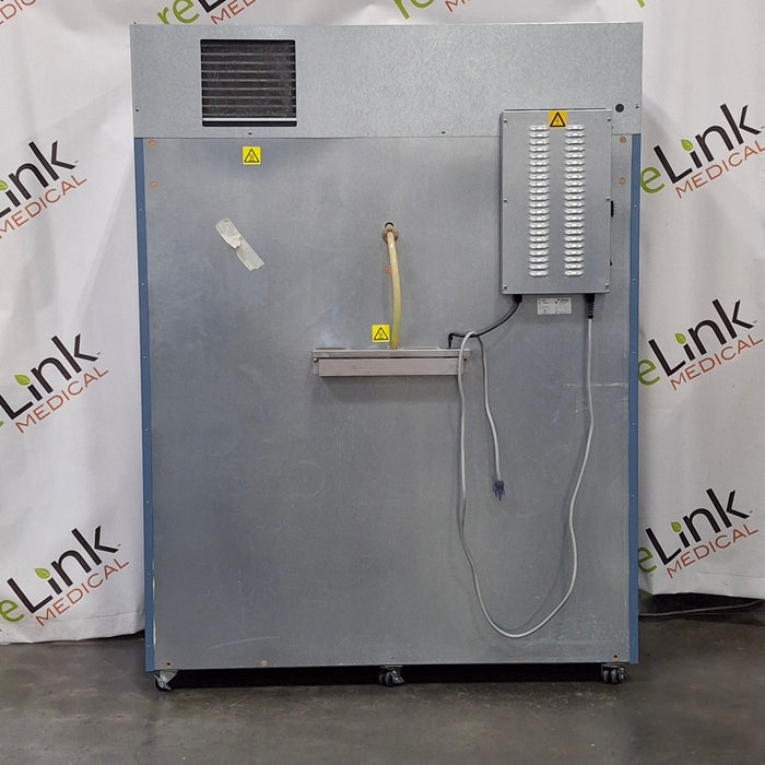 Helmer Inc IB245 Double Door Refrigerator