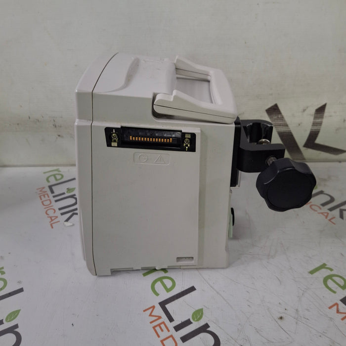 CareFusion Alaris 8015 Large Screen POC Infusion Pump