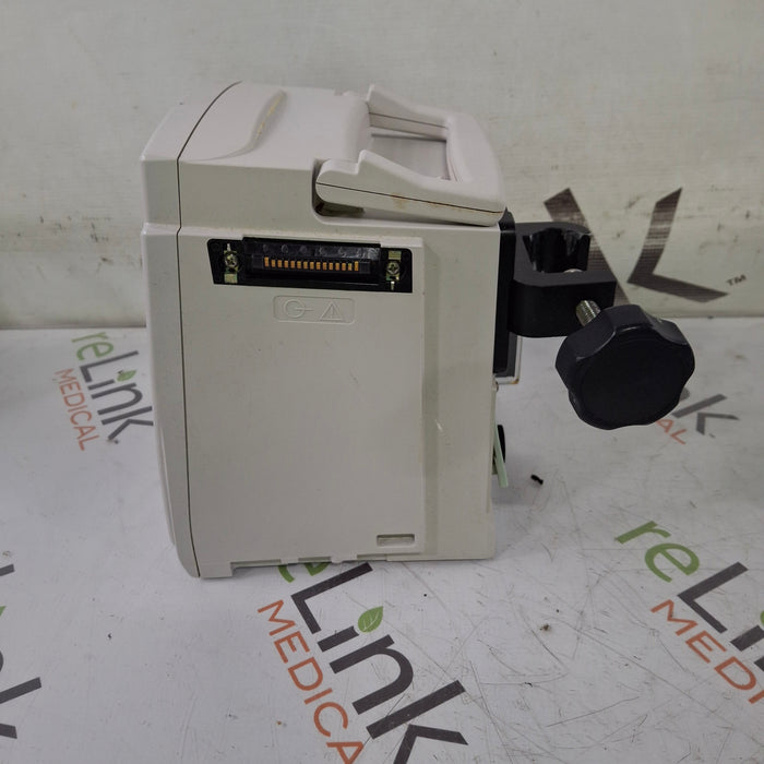 CareFusion Alaris 8015 Large Screen POC Infusion Pump