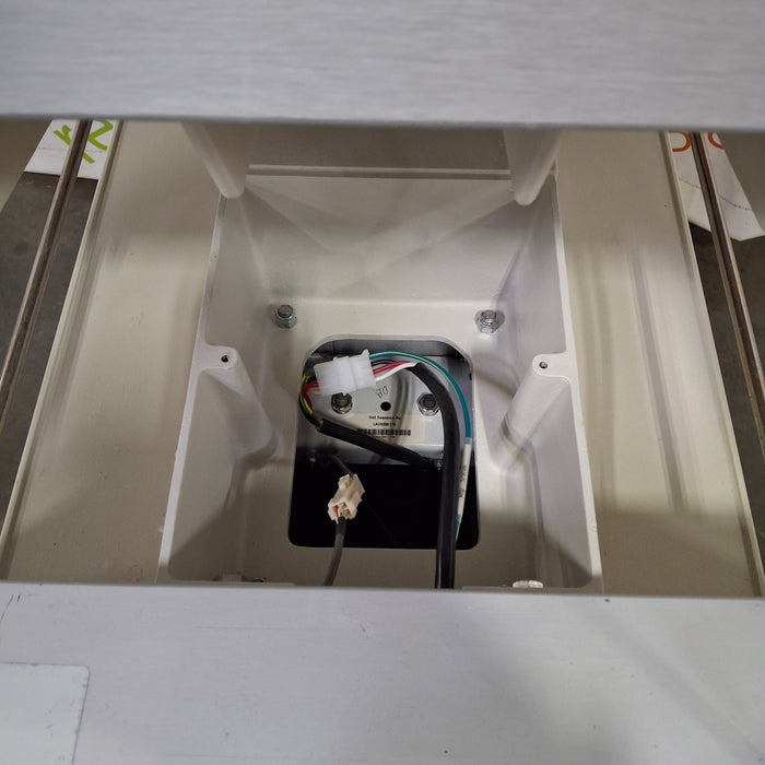 Ohmeda Medical Ohio Model 4400 Infant Warmer