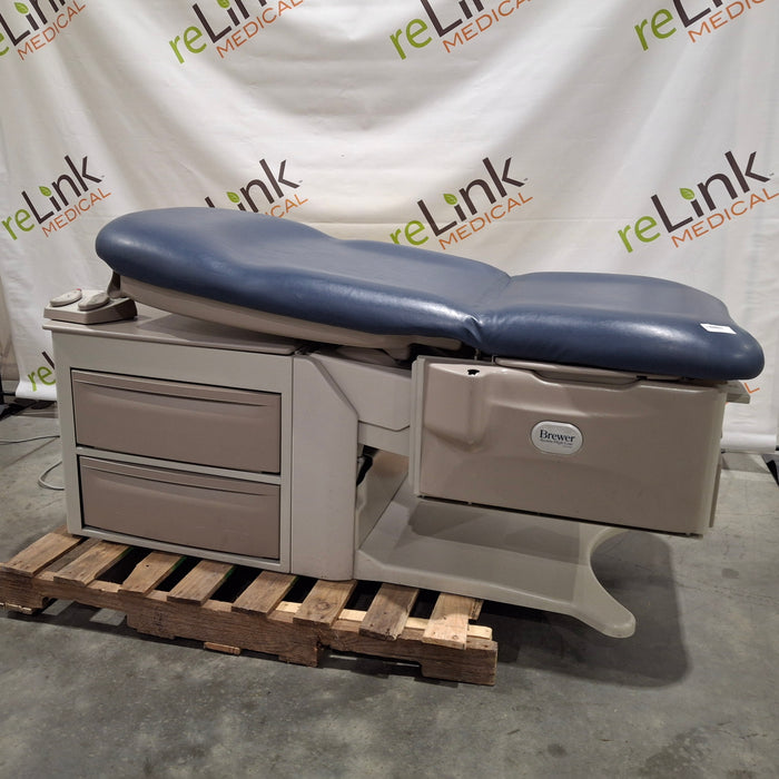 Brewer 6501 Access High-Low Exam Table
