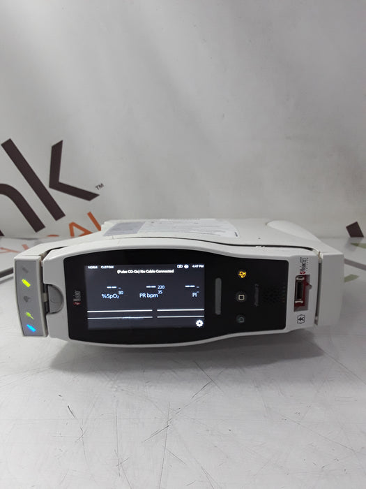 Masimo Masimo Radical 7 Pulse Oximeter w/ Base Patient Monitors reLink Medical