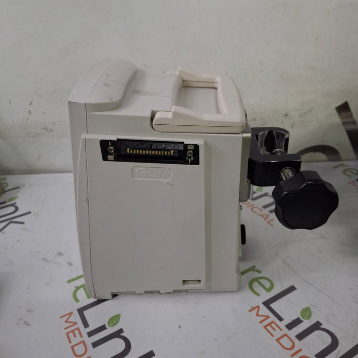 CareFusion CareFusion Alaris 8015 Small Screen POC Infusion Pump Infusion Pump reLink Medical