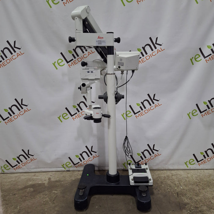 Leica M841 Surgical Microscope