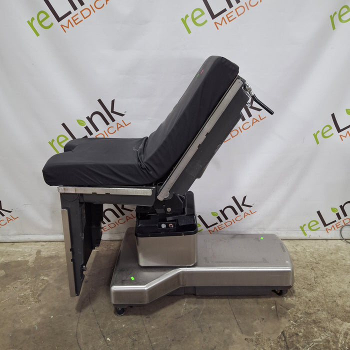 Amsco Quantum 3080RC Surgical Table