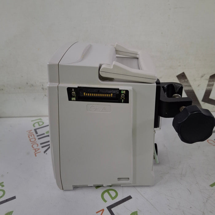 CareFusion Alaris 8015 Large Screen POC Infusion Pump