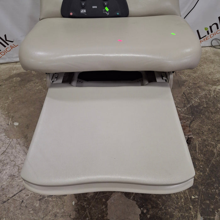Midmark Midmark 625 Barrier-Free Power Exam Table Exam Chairs / Tables reLink Medical