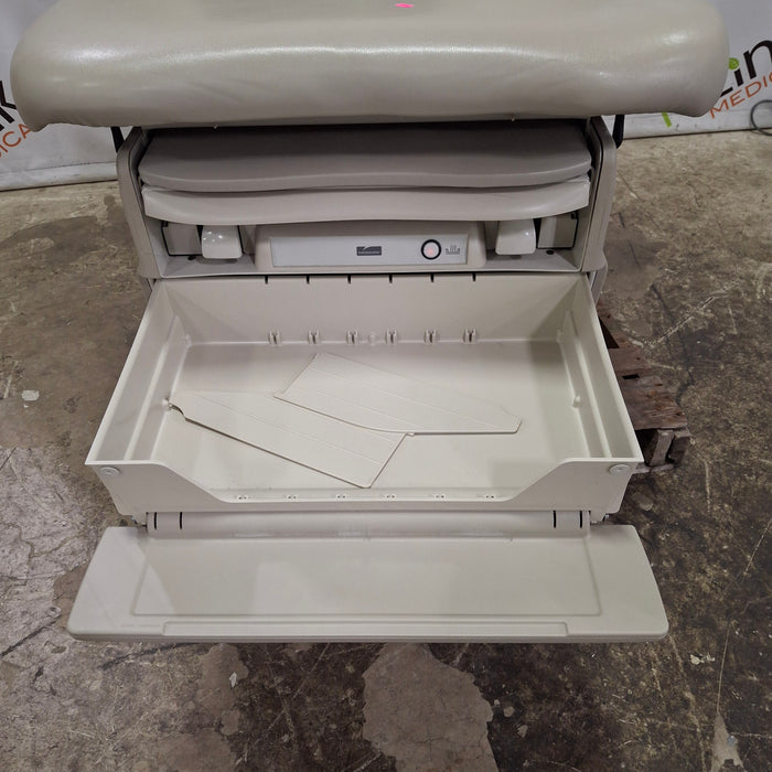 Midmark Midmark 625 Barrier-Free Power Exam Table Exam Chairs / Tables reLink Medical