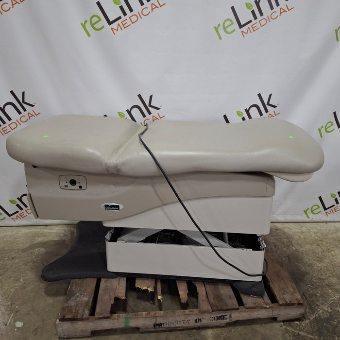 Midmark Midmark 625 Barrier-Free Power Exam Table Exam Chairs / Tables reLink Medical