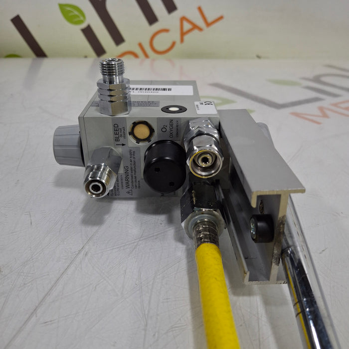 Viasys Healthcare Viasys Healthcare Bird 03800A Air-Oxygen Blender Respiratory reLink Medical