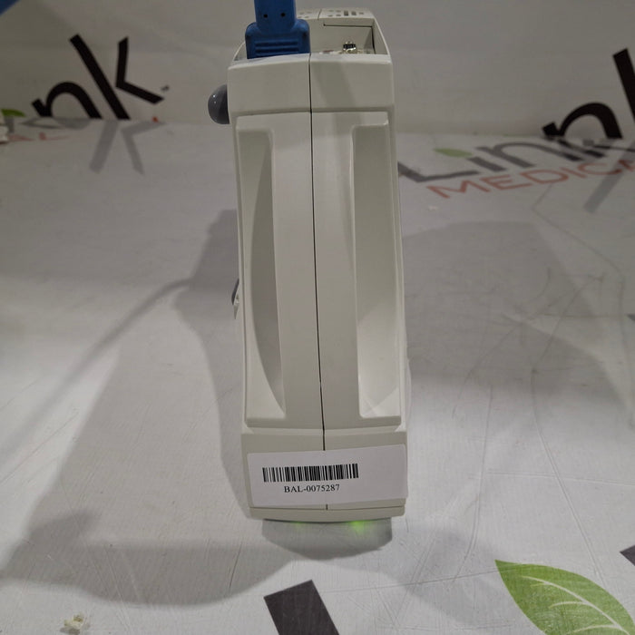 Masimo Radical 7 Pulse Oximeter w/ Base