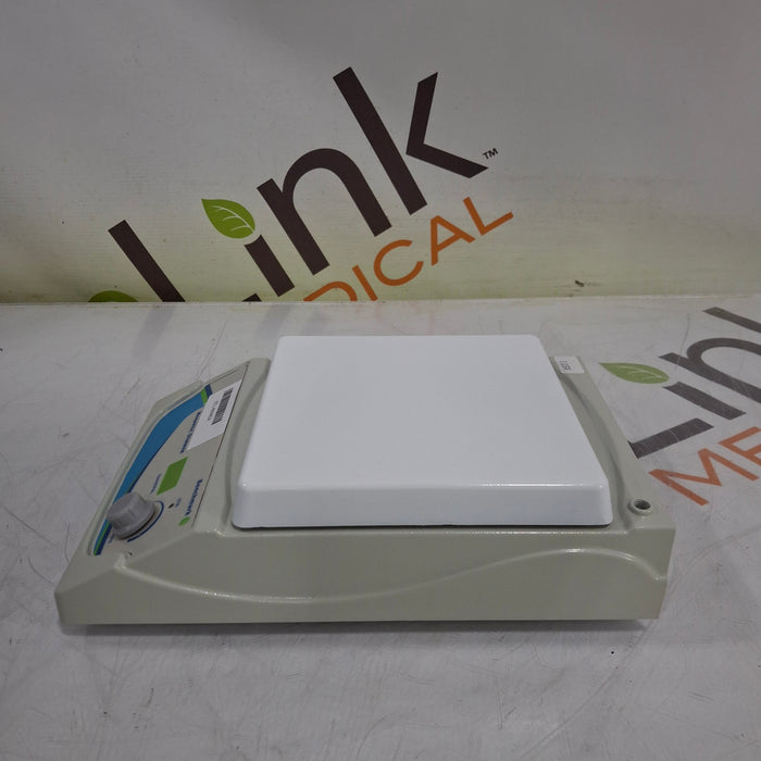 Benchmark Scientific H3770-S Magnetic Stirrer Hotplate