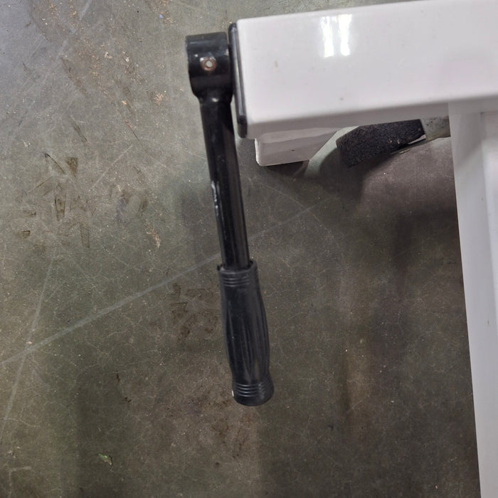 Henley TruTrac Treatment Table