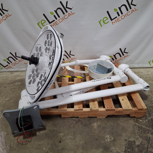 Skytron Skytron Aurora LED 5 Surgical Light Surgical & Exam Lights reLink Medical