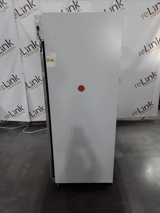 Thermo Scientific 3950 Reach-In CO2 Incubator