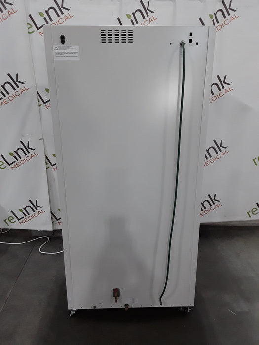 Thermo Scientific 3950 Reach-In CO2 Incubator