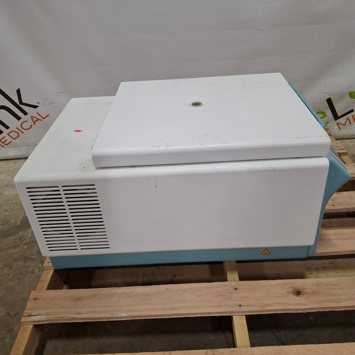 Hettich Hettich Zentrifugen Rotina 38R Tabletop Centrifuge Centrifuges reLink Medical