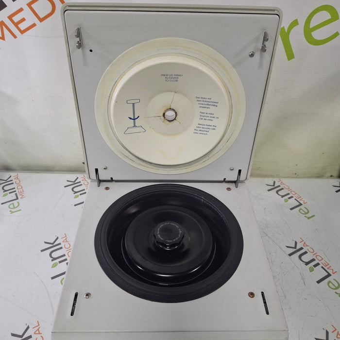 Eppendorf 5417R Centrifuge