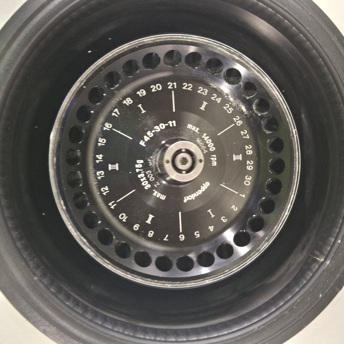 Eppendorf 5417R Centrifuge