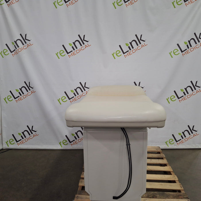 Midmark Midmark 204 Exam Table Exam Chairs / Tables reLink Medical
