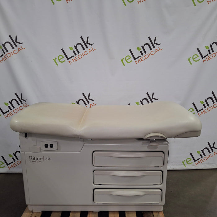 Midmark Midmark 204 Exam Table Exam Chairs / Tables reLink Medical