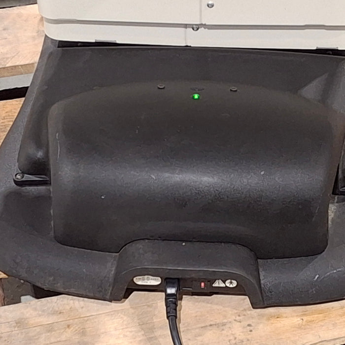 Midmark 647 Podiatry Chair