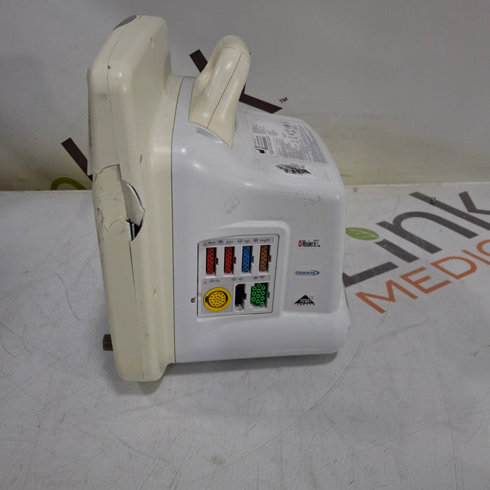 GE Healthcare Dash 5000 - Masimo SpO2 Patient Monitor