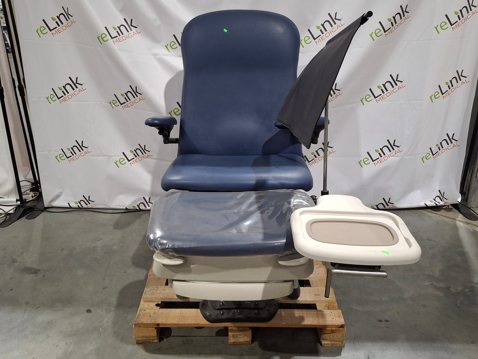 Midmark 647 Podiatry Chair