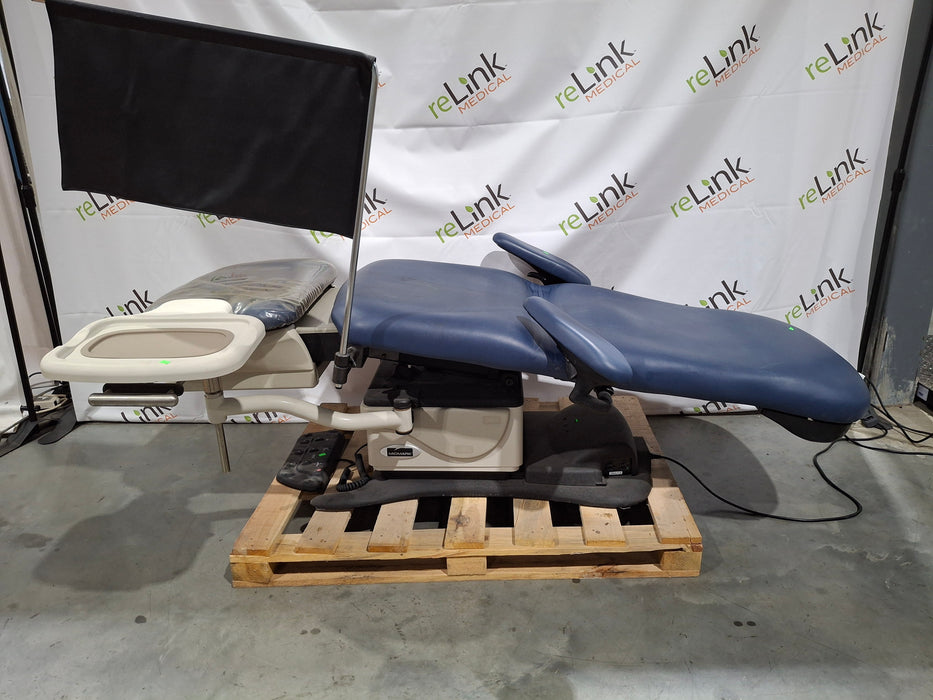 Midmark 647 Podiatry Chair