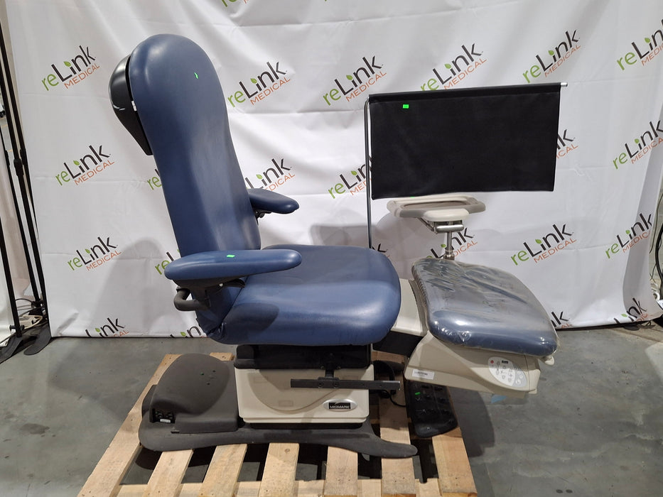 Midmark 647 Podiatry Chair