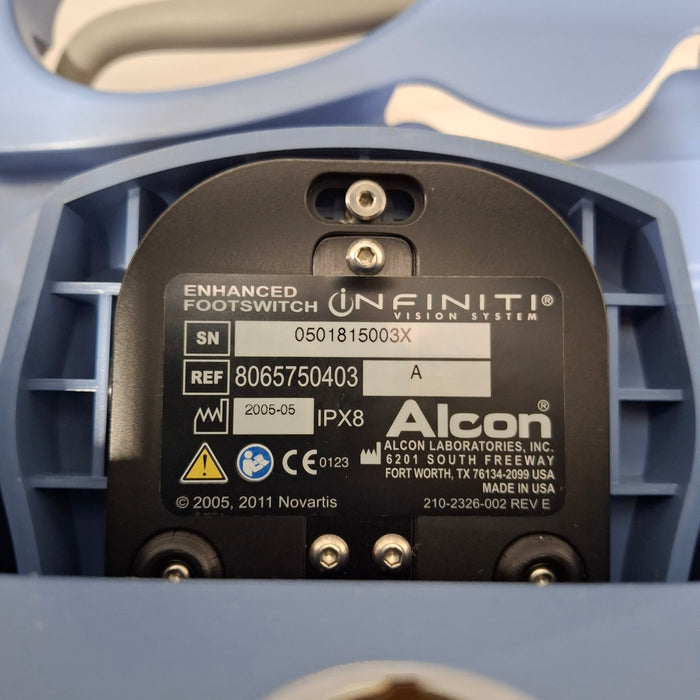 Alcon Laboratories Inc Infiniti w/ Ozil Phacoemulsifier