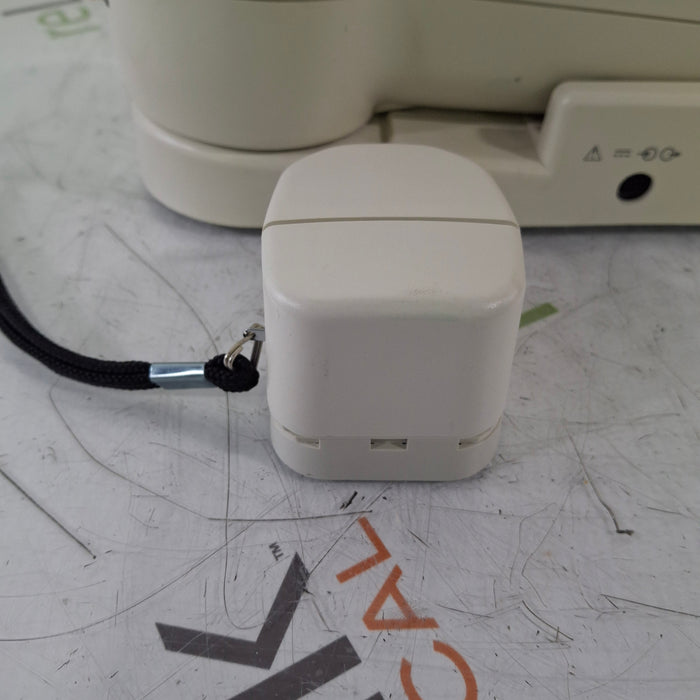 Nidek KM-500 Handheld Auto Keratometer