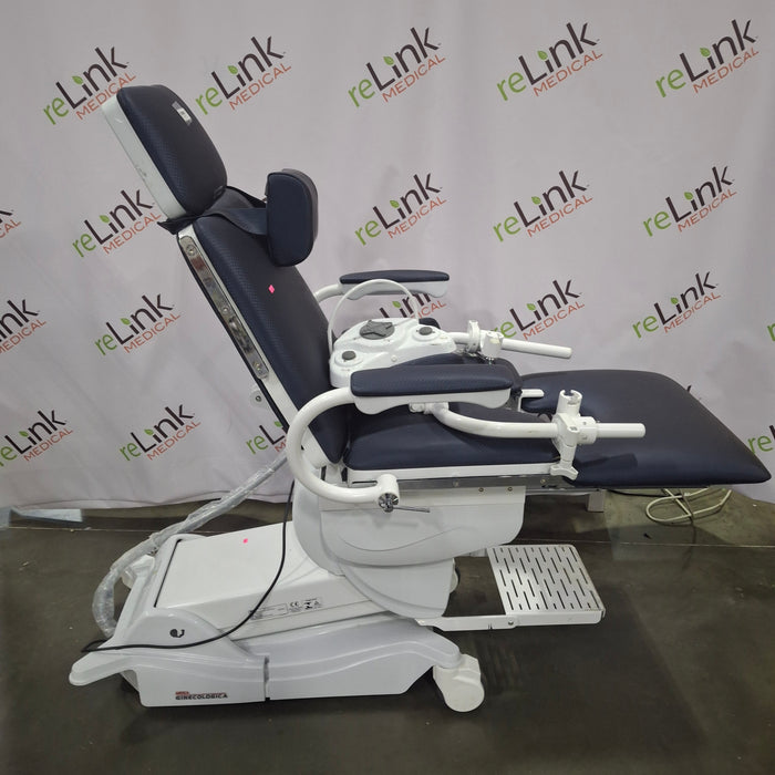 Olsen Mesa Performance Exam Chair